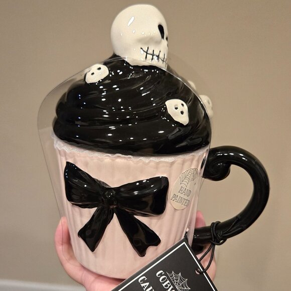 NEW Cobwebs & Cauldrons Halloween Skeleton & Bow Cupcake Mug with Frosting Lid - Picture 1 of 5